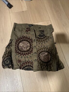 Desigual Olive Green Embroidered Button-Front Skirt - size 40